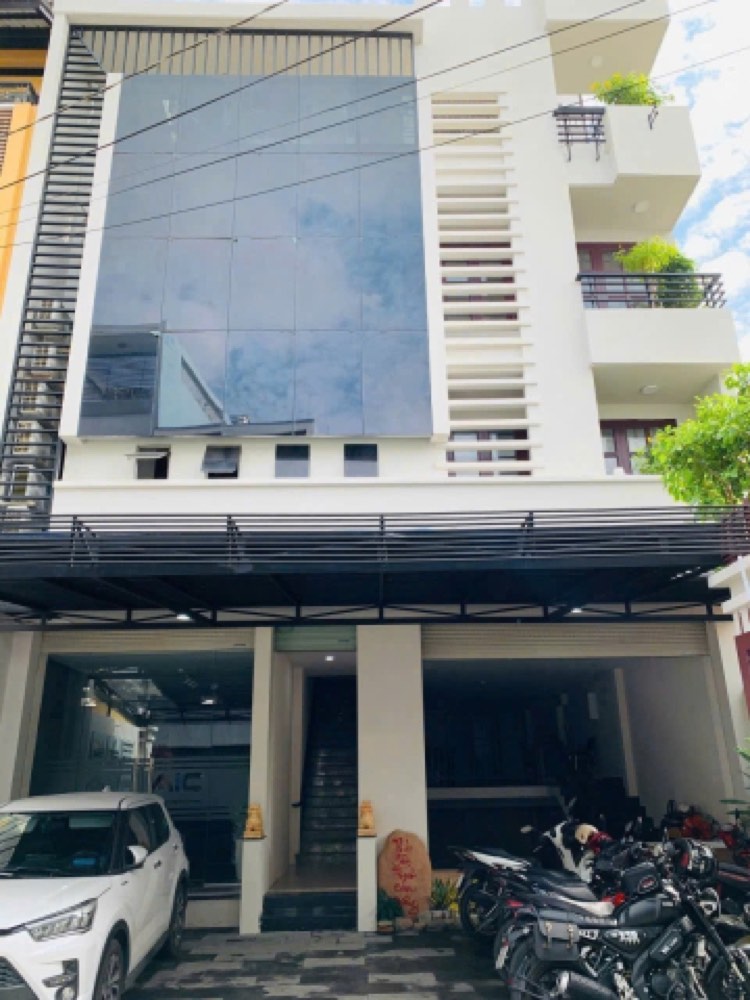 Bán nhà mặt tiền Nguyễn Khuyến, Bình Thạnh - ảnh 1