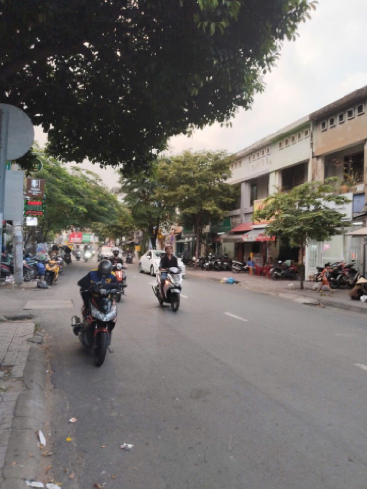 Bán nhà mặt tiền Trần Huy Liệu, Phú Nhuận - ảnh 1
