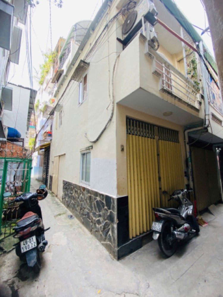 Bán nhà hẻm 475 Hai Bà Trưng, Quận 3 - ảnh 1