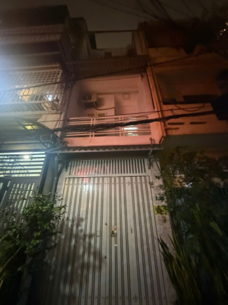 Bán nhà hẻm 233 Nguyễn Trãi, Quận 1 - ảnh 1