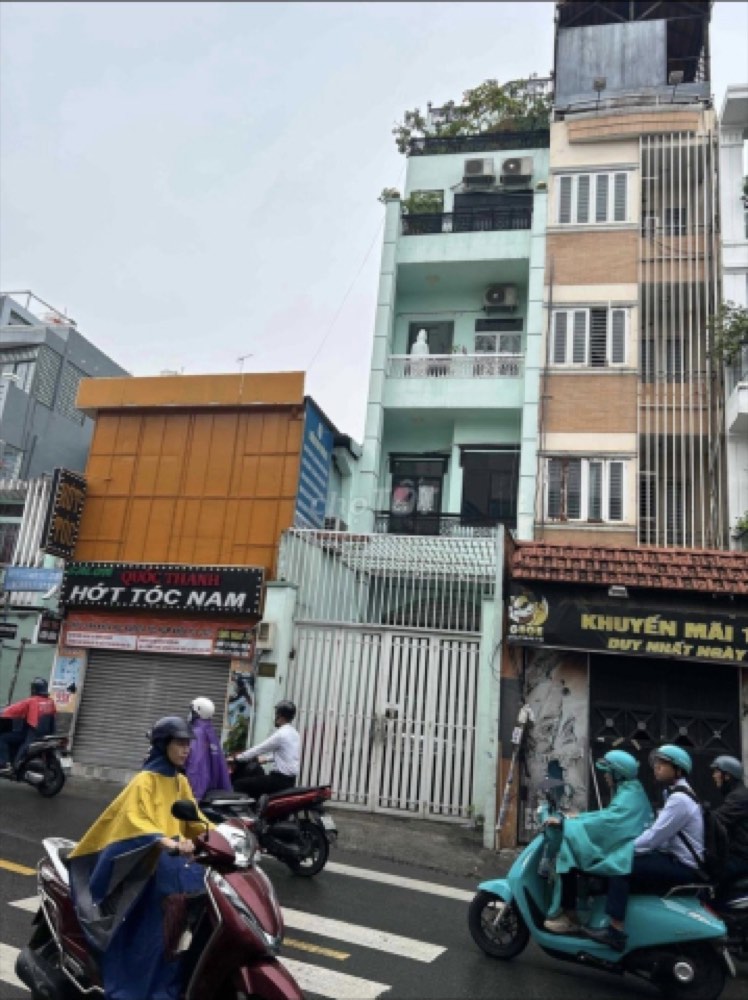 Bán nhà mặt tiền Thích Quảng Đức, Phú Nhuận