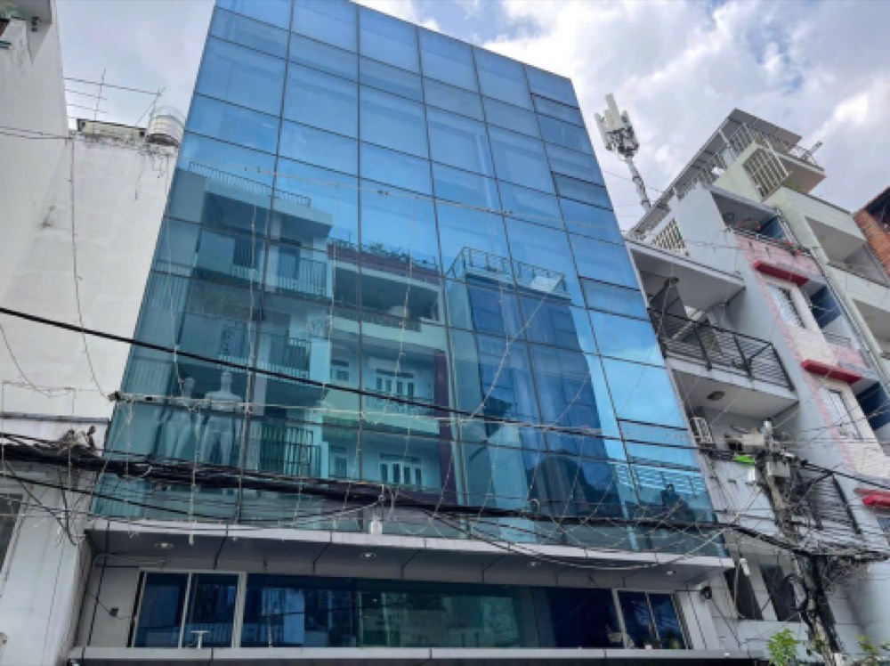 Bán nhà hẻm 656 Cách Mạng Tháng Tám, Quận 3 - ảnh 1