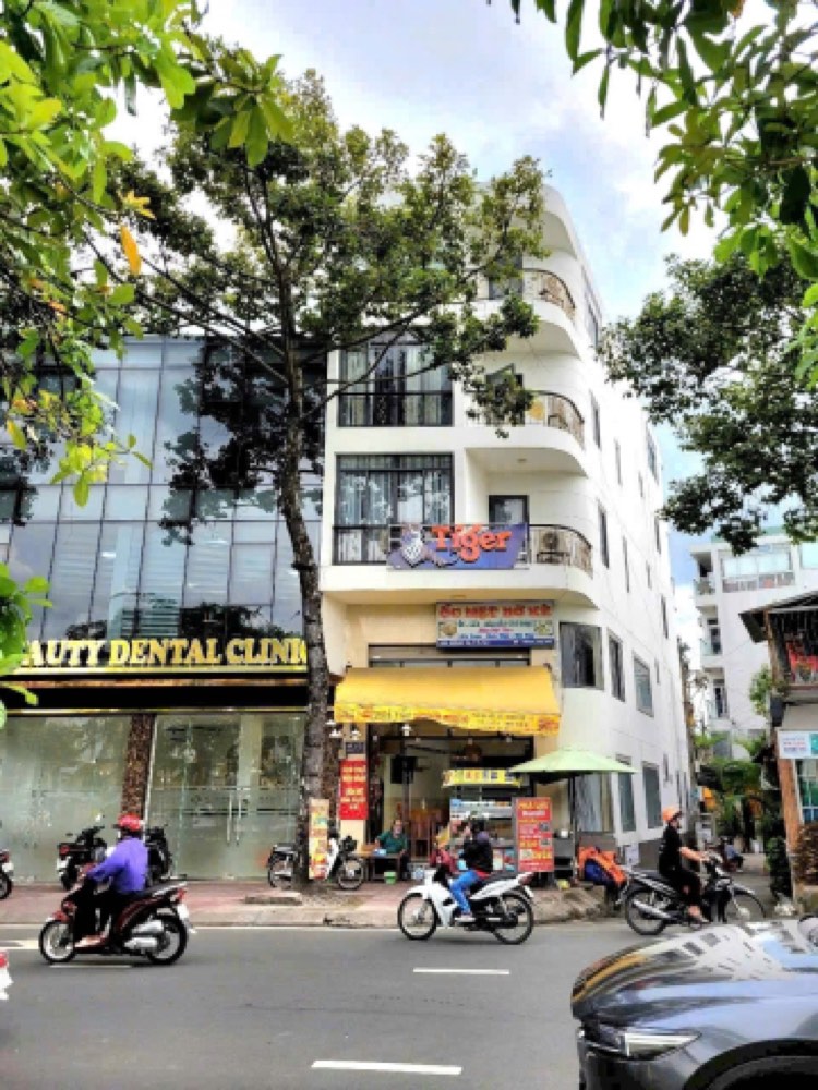 Bán nhà mặt tiền Hoàng Sa, Quận 3 - ảnh 1