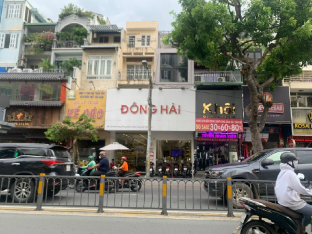 Bán nhà mặt tiền 25-27 Cách Mạng Tháng Tám, Quận 1 - ảnh 1