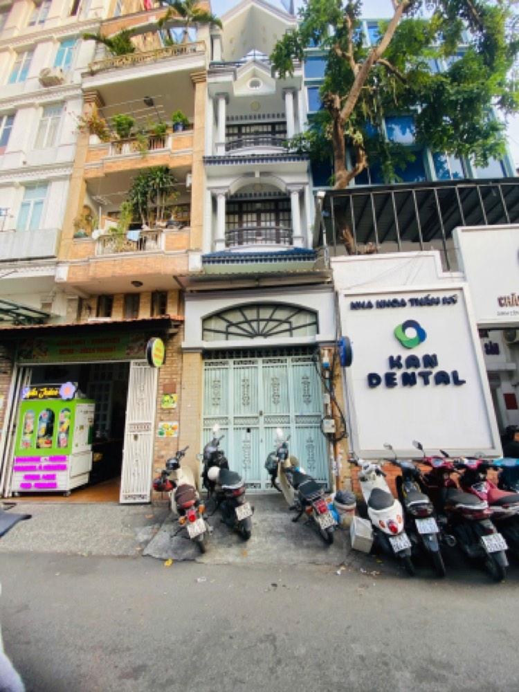 Bán nhà mặt tiền Đinh Công Tráng, Quận 1 - ảnh 1