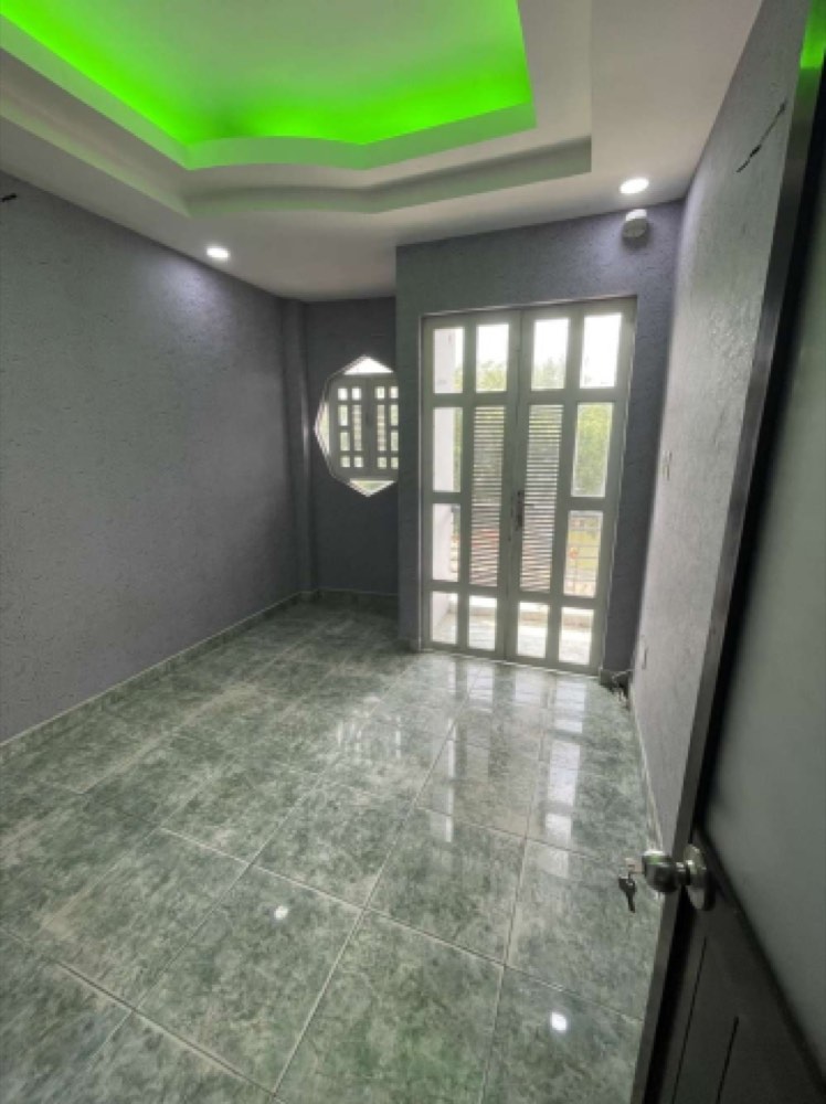 Bán nhà mặt tiền Hoàng Sa, Tân Bình
