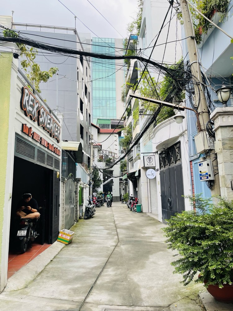 Bán nhà đường Nguyễn Bỉnh Khiêm, Quận 1