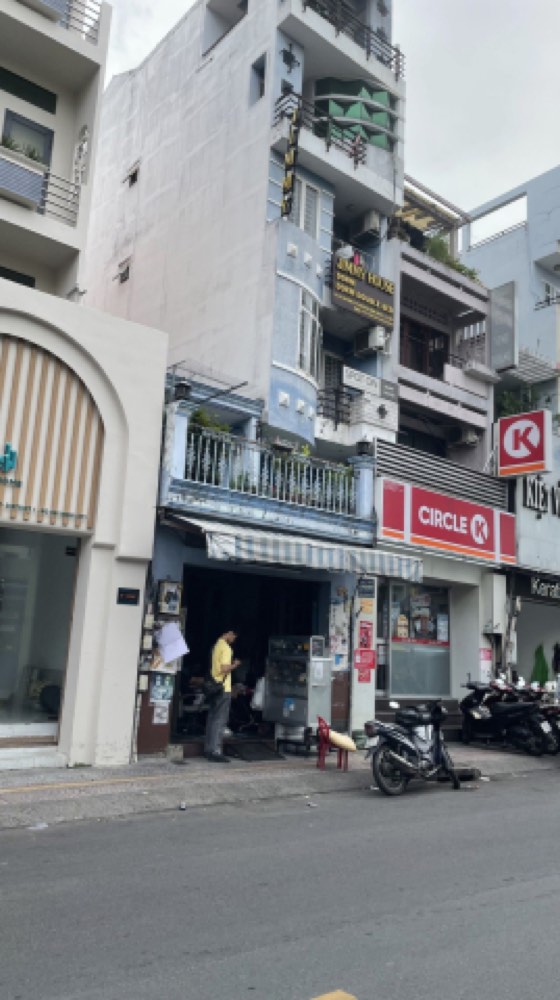 Bán nhà mặt tiền Trần Đình Xu, Quận 1 - ảnh 1