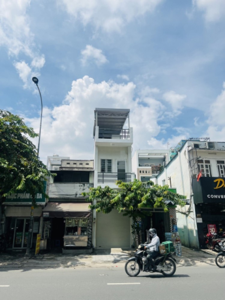 Bán nhà mặt tiền Nguyễn Kiệm, Gò Vấp