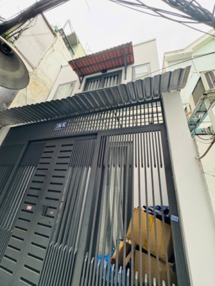Bán nhà hẻm 108 Trần Quang Diệu, Quận 3 - ảnh 1