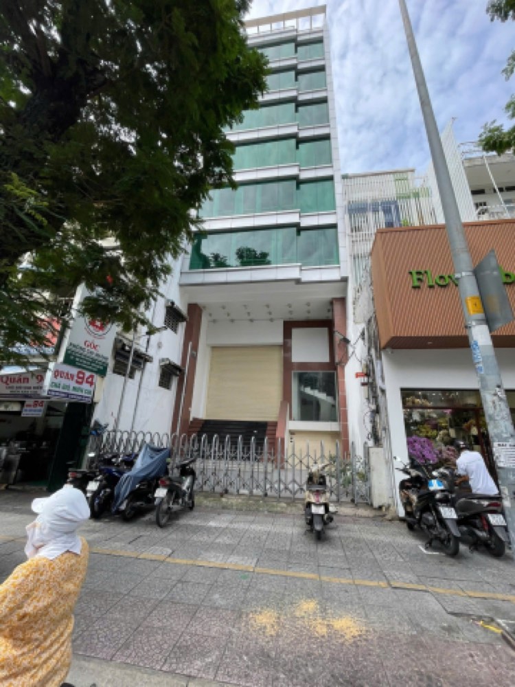 Bán nhà mặt tiền 90-92 Đinh Tiên Hoàng, Quận 1 - ảnh 1