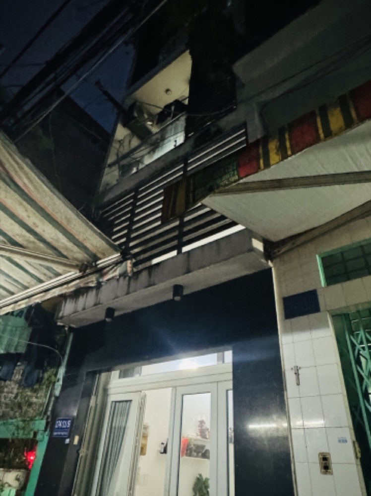 Bán nhà hẻm 174 Nguyễn Thiện Thuật, Quận 3 - ảnh 1