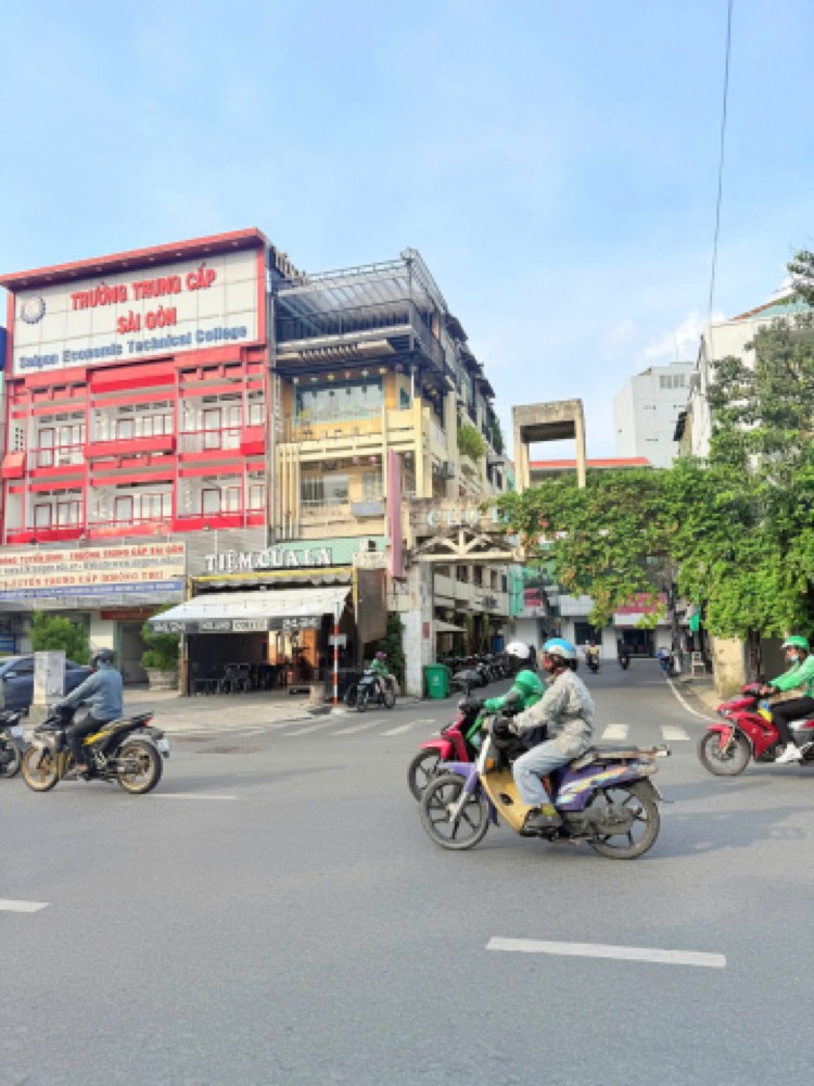 Bán nhà mặt tiền Nguyễn Thái Sơn, Gò Vấp
