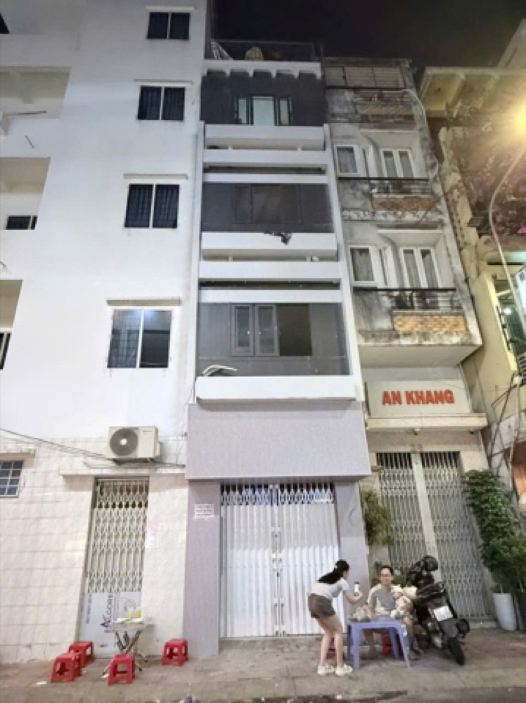 Bán nhà mặt tiền Bàn Cờ, Quận 3 - ảnh 1