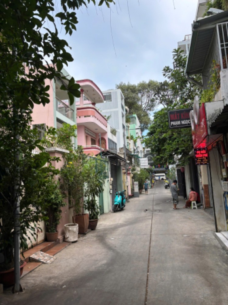 Bán nhà hẻm 60 Nguyễn Trãi, Quận 5 - ảnh 1