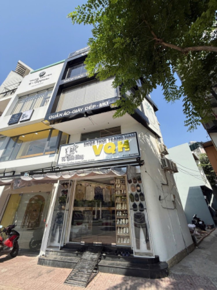 Bán nhà mặt tiền Phạm Văn Đồng, Gò Vấp