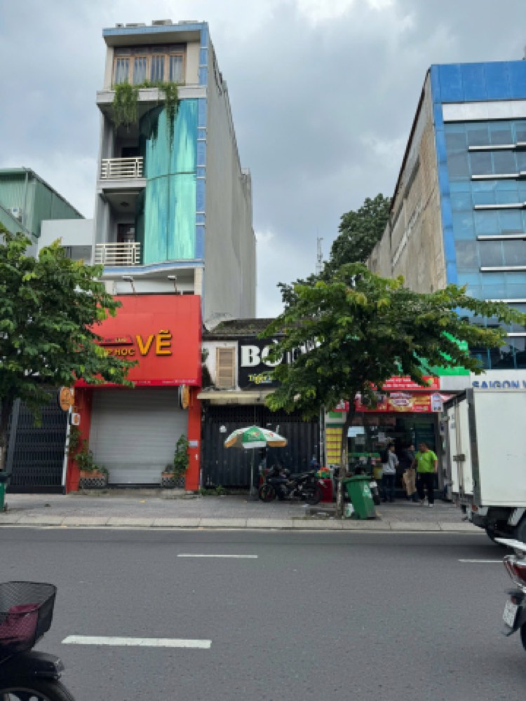 Bán nhà mặt tiền Đinh Tiên Hoàng, Quận 1 - ảnh 1