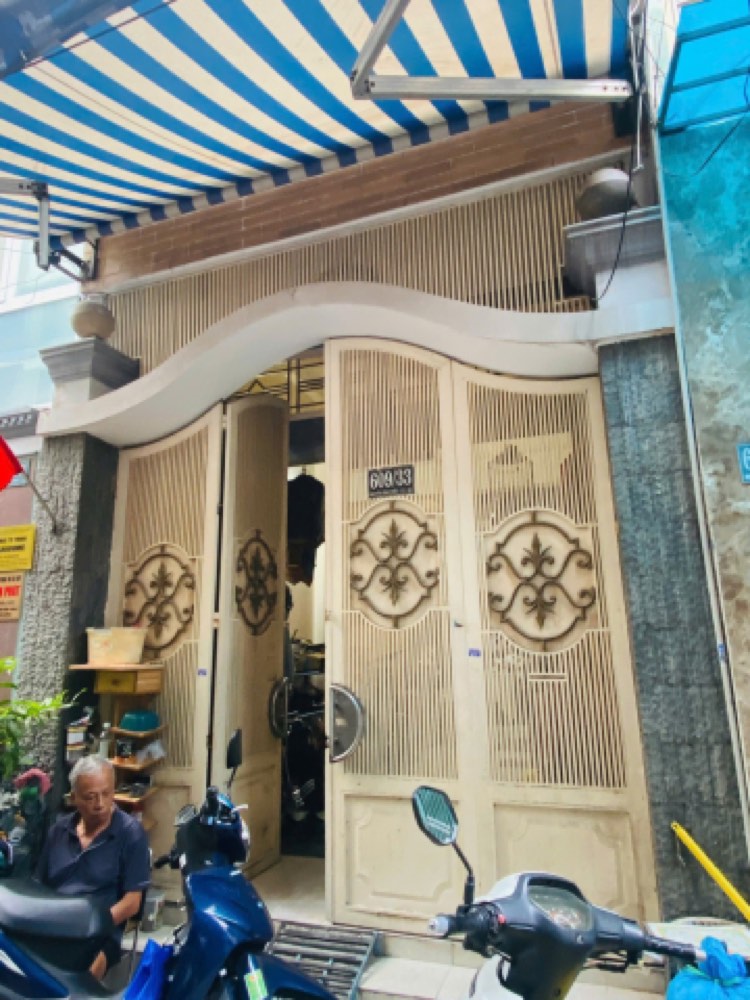 Bán nhà hẻm 609 Nguyễn Đình Chiểu, Quận 3 - ảnh chính