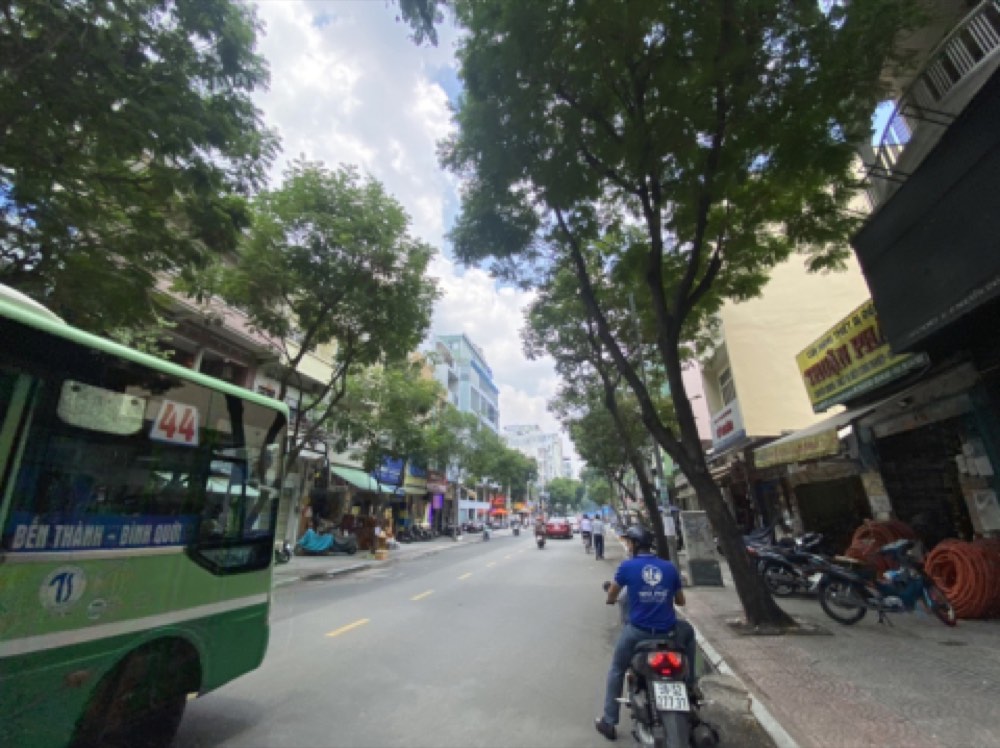 Bán nhà mặt tiền Calmette, Quận 1 - ảnh 1