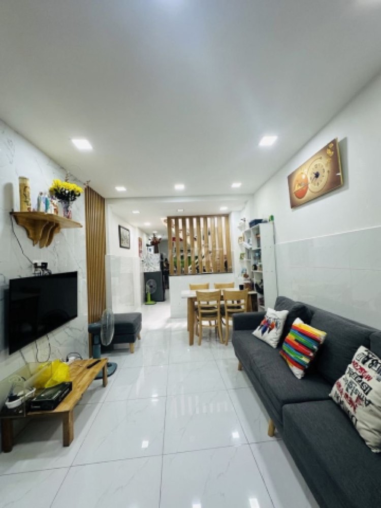 Bán nhà hẻm 82 Lý Chính Thắng, Quận 3 - ảnh 1