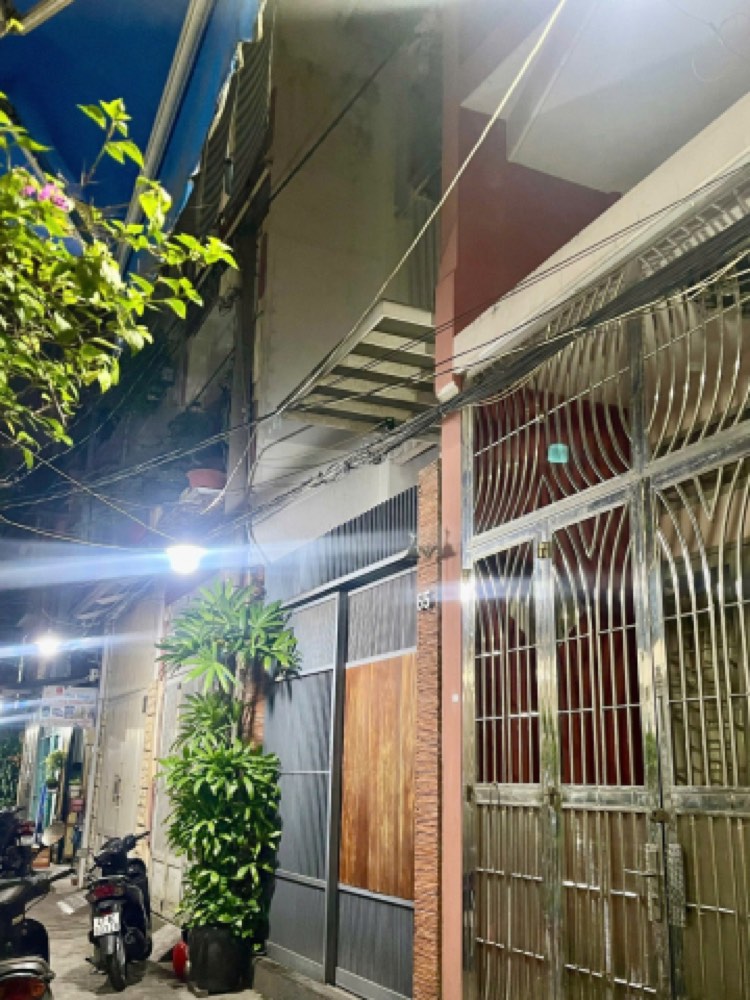 Bán nhà hẻm 61 Hùng Vương, Quận 5 - ảnh 1