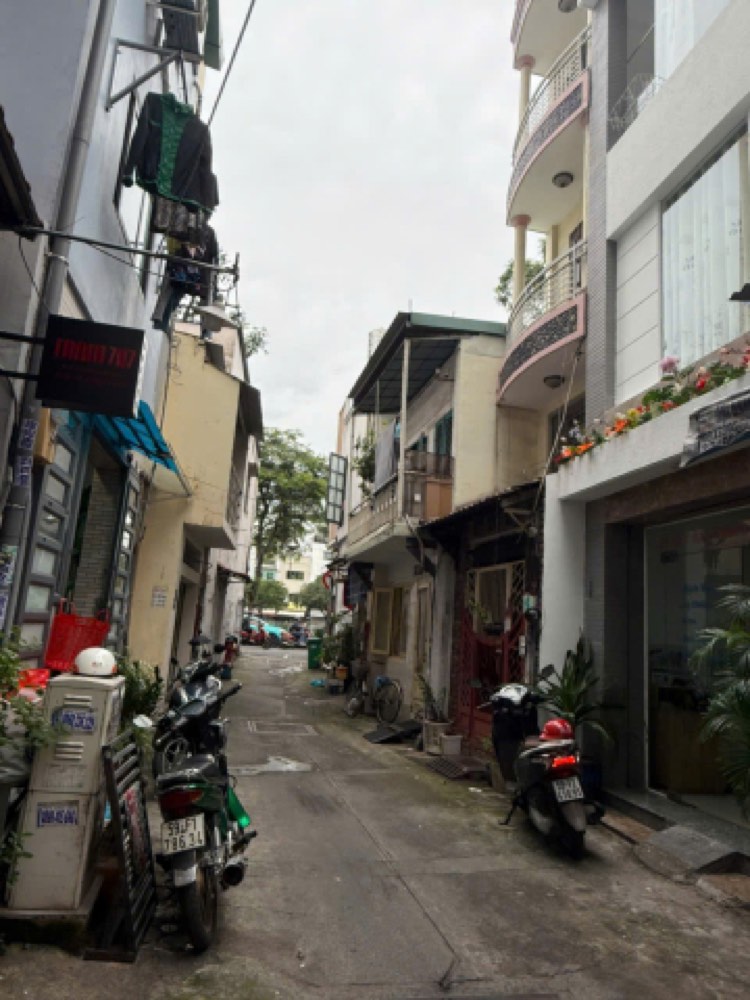 Bán nhà hẻm 1008 Trường Sa, Quận 3 - ảnh 1