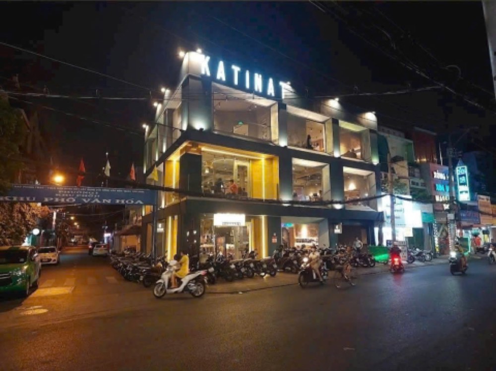 Bán nhà mặt tiền Phạm Văn Hai, Tân Bình - ảnh 1