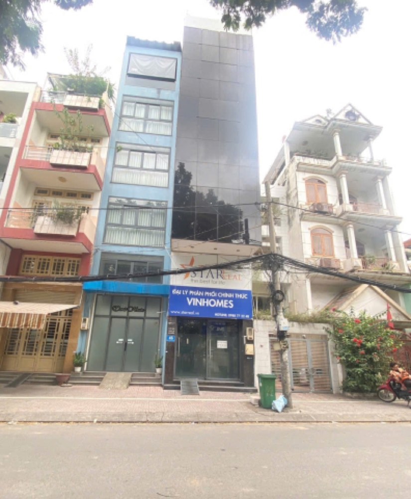 Bán nhà mặt tiền Trần Quang Long, Bình Thạnh - ảnh 1