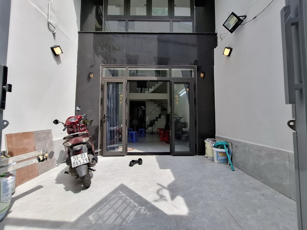 Bán nhà hẻm 305 Lê Văn Sỹ, Tân Bình