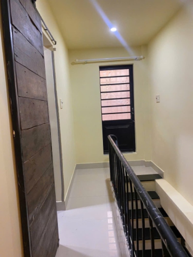 Bán nhà hẻm 285 Cách Mạng Tháng Tám, Quận 10 - ảnh 1