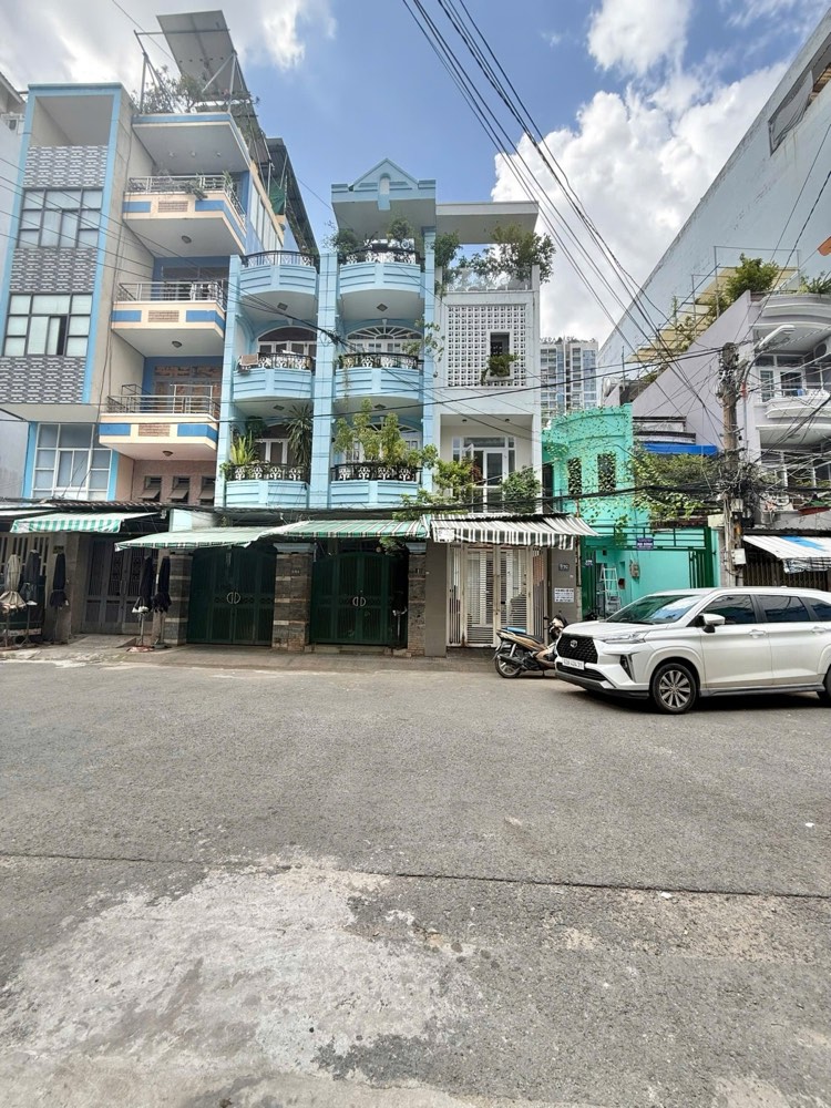 Bán nhà hẻm đường Thành Thái, Quận 10