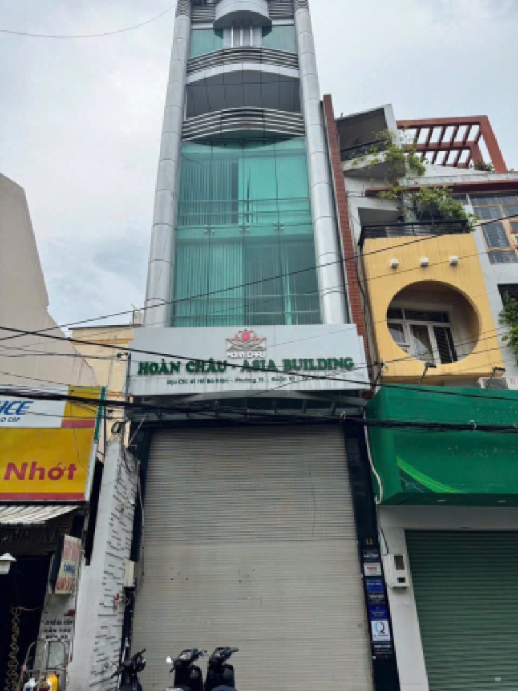 Bán nhà mặt tiền Hồ Bá Kiện, Quận 10 - ảnh 1
