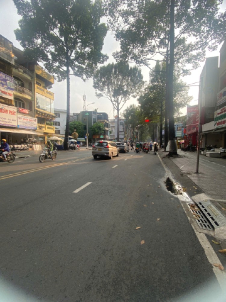 Bán nhà mặt tiền Ngô Gia Tự, Quận 10 - ảnh 1