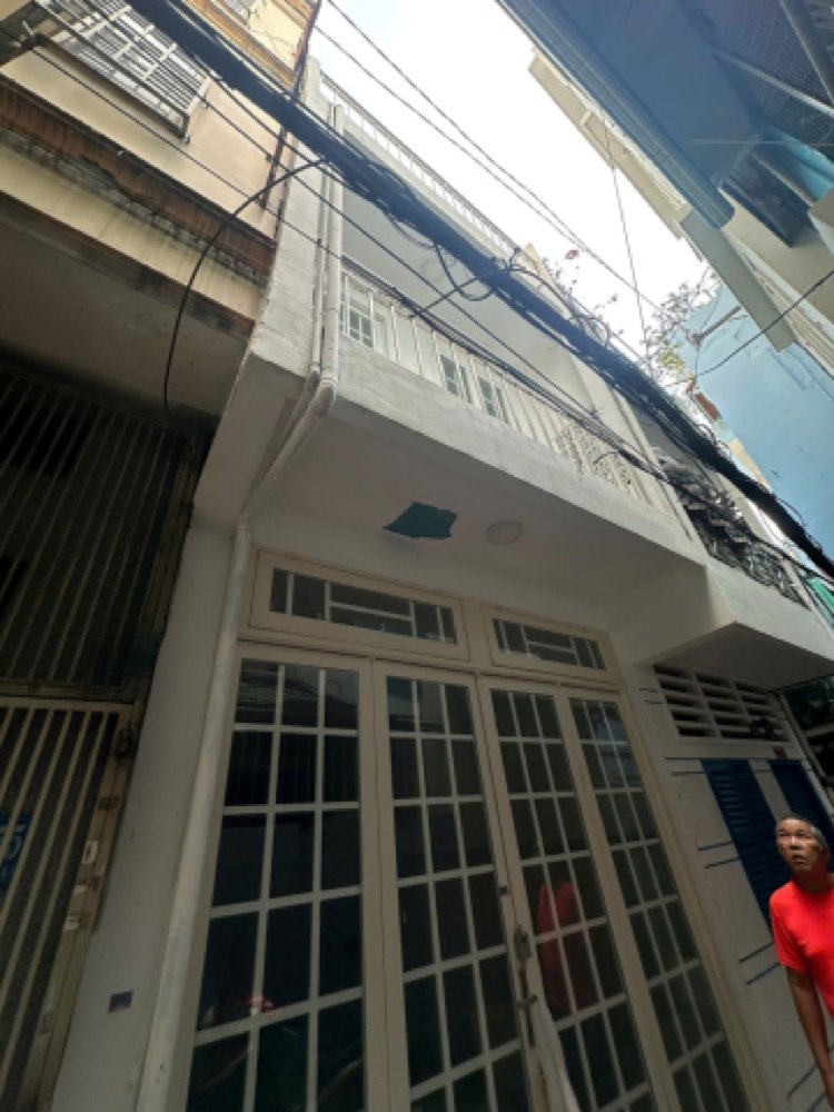 Bán nhà hẻm 120 Trần Hưng Đạo, Quận 1 - ảnh 1