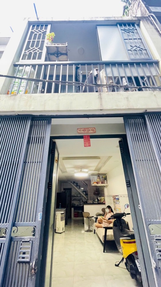 Bán nhà hẻm 518 Võ Văn Kiệt, Quận 1