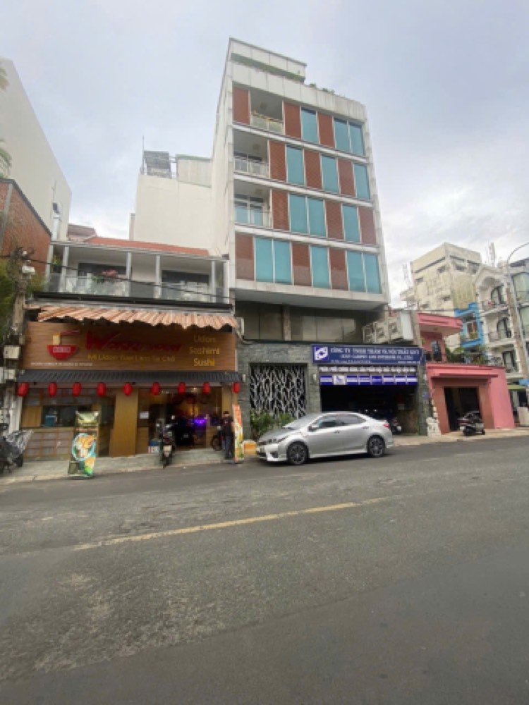Bán nhà mặt tiền 4 Cửu Long, Quận 10