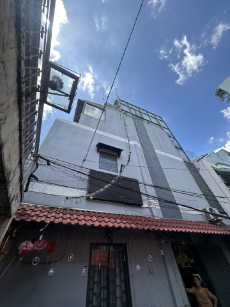 Bán nhà hẻm 1014 Cách Mạng Tháng Tám, Tân Bình - ảnh chính
