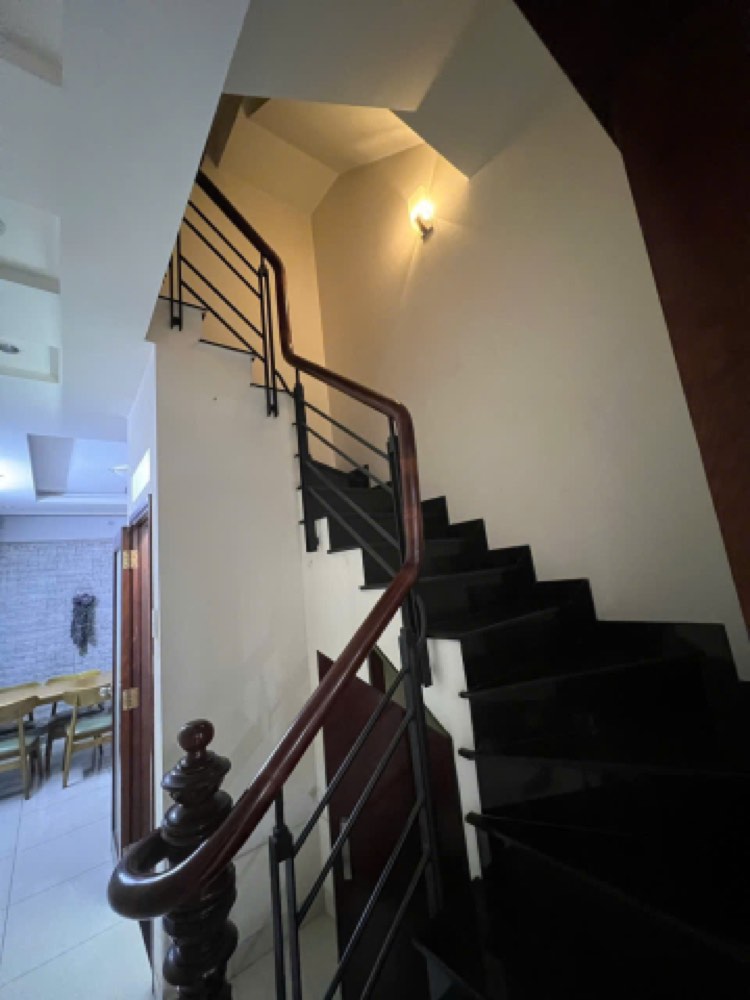 Bán nhà hẻm 18b Nguyễn Thị Minh Khai, Quận 1 - ảnh 1