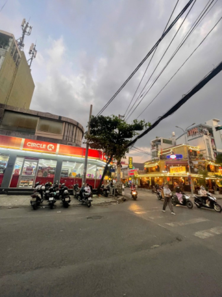 Bán nhà mặt tiền Cửu Long, Quận 10 - ảnh 1