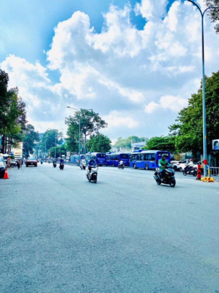 Bán nhà mặt tiền Lê Hồng Phong, Quận 5 - ảnh 1