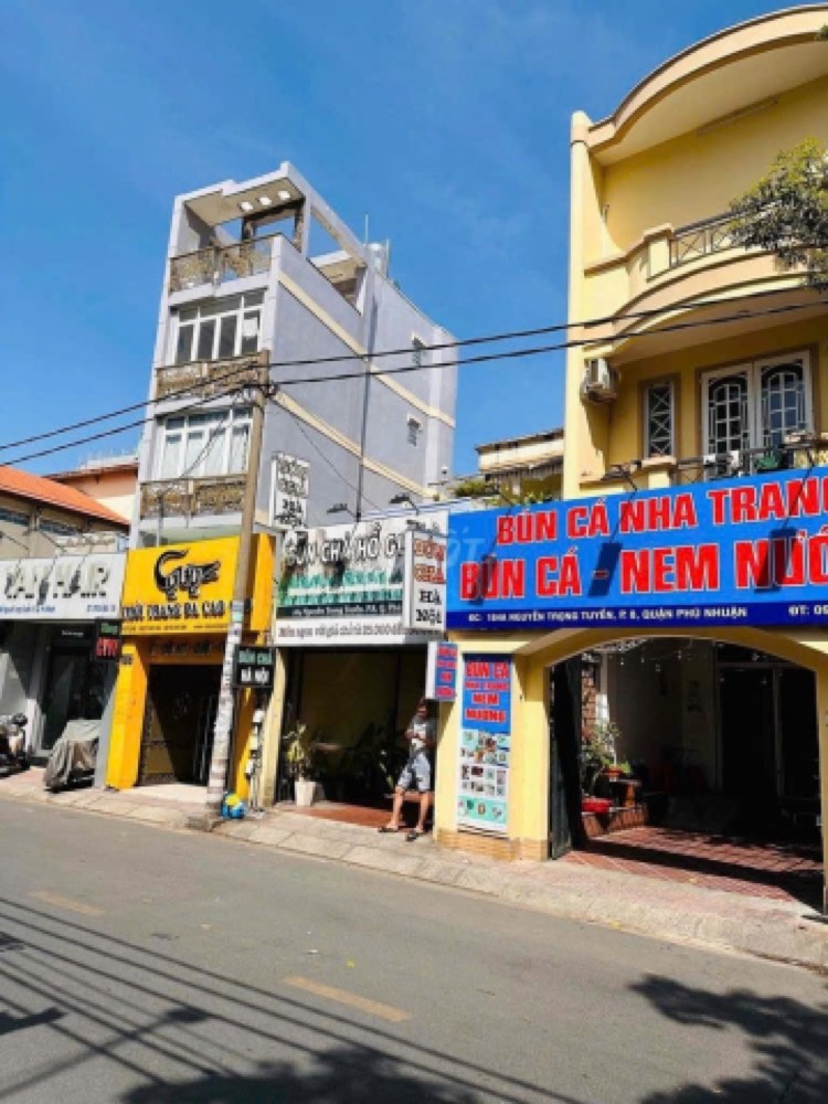Bán nhà mặt tiền Nguyễn Trọng Tuyển, Phú Nhuận - ảnh 1