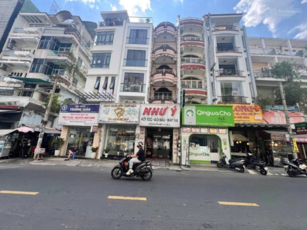 Bán nhà mặt tiền Nguyễn Biểu, Quận 5 - ảnh 1