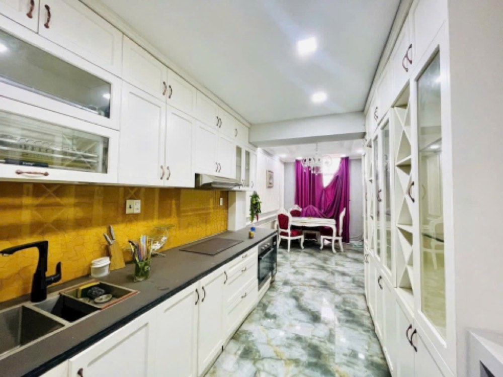 Bán nhà hẻm 623 Cách Mạng Tháng Tám, Quận 10 - ảnh 1