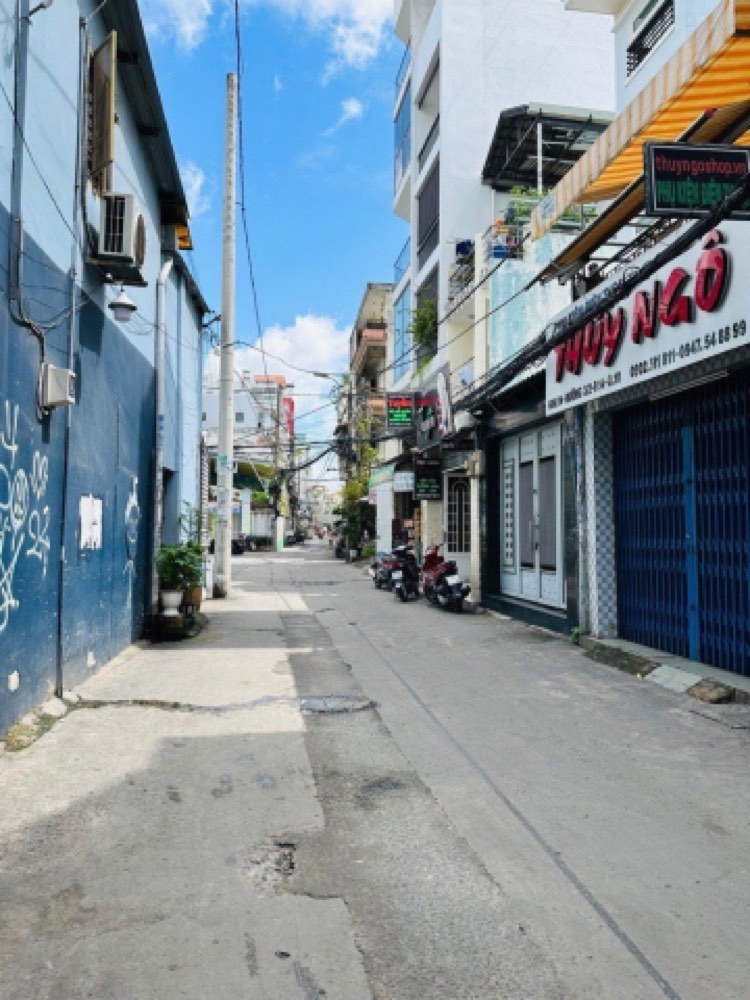 Bán nhà hẻm 606 Đường 3 Tháng 2, Quận 10 - ảnh 1