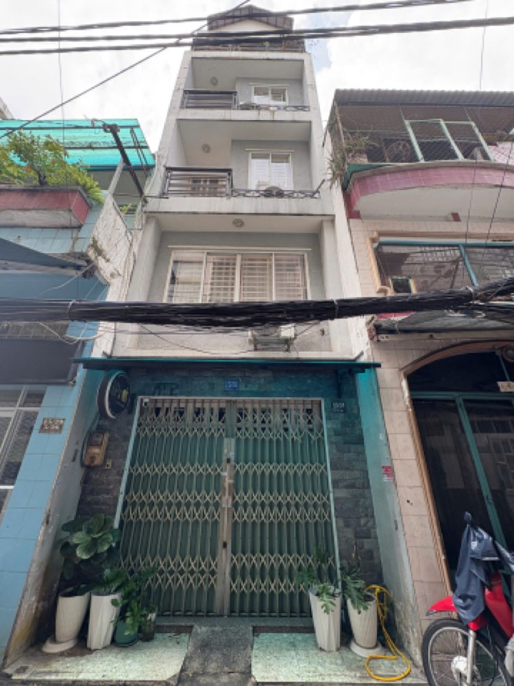 Bán nhà hẻm 15 Nguyễn Ngọc Lộc, Quận 10 - ảnh 1