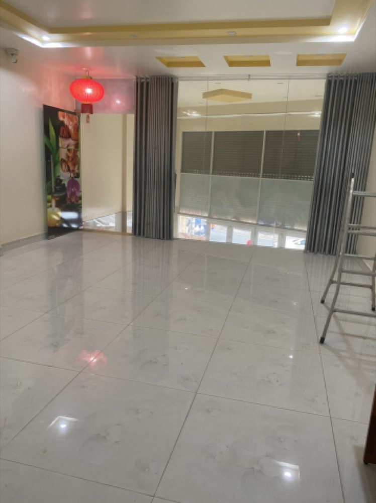 Bán nhà mặt tiền Lê Bình, Tân Bình