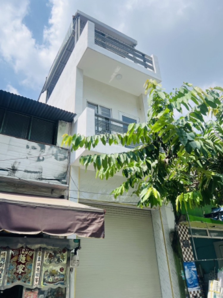 Bán nhà mặt tiền Nguyễn Kiệm, Gò Vấp