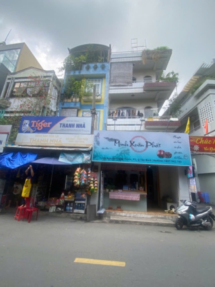 Bán nhà mặt tiền Nguyễn Trọng Tuyển, Tân Bình - ảnh 1