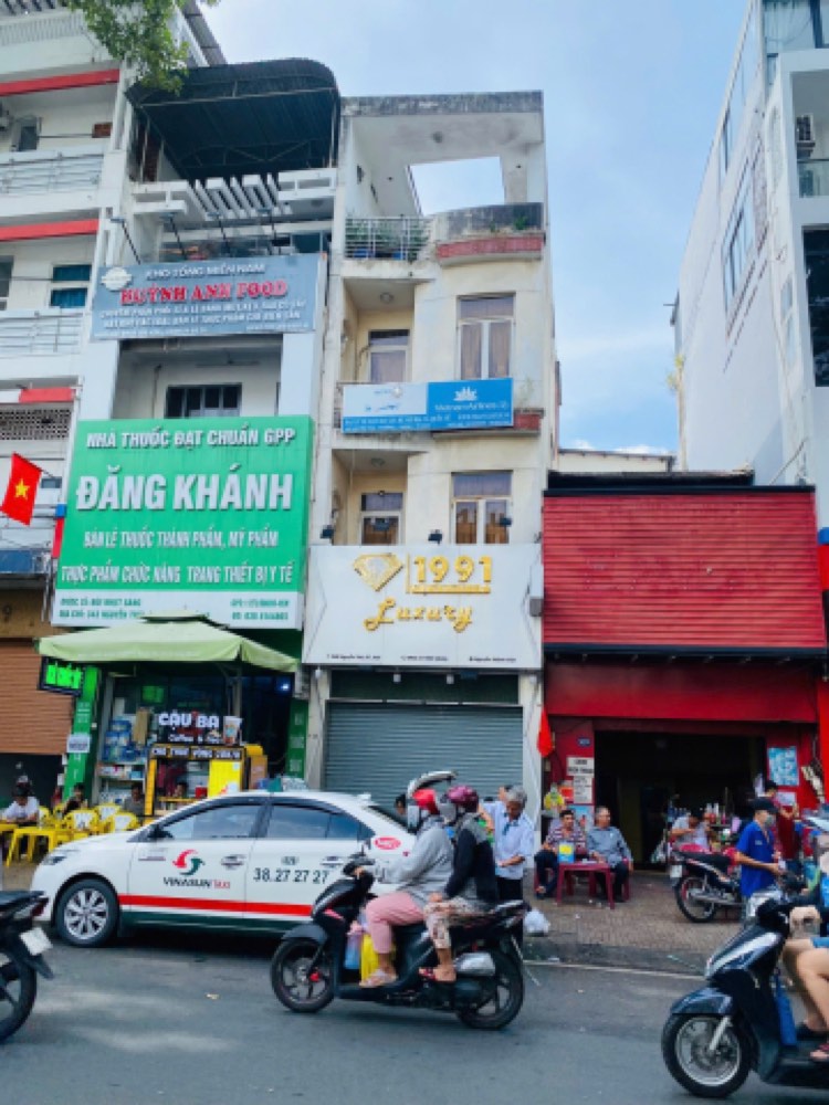 Bán nhà mặt tiền Nguyễn Trãi, Quận 5 - ảnh chính