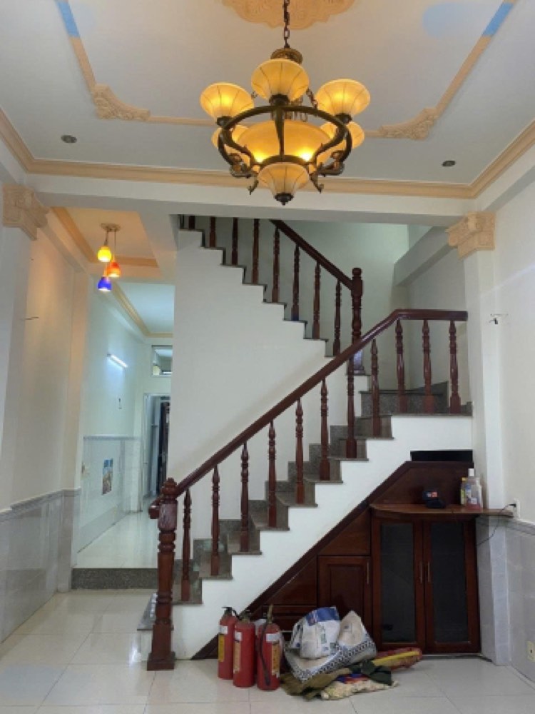 Bán nhà hẻm 132 Nguyễn Hữu Cảnh, Bình Thạnh